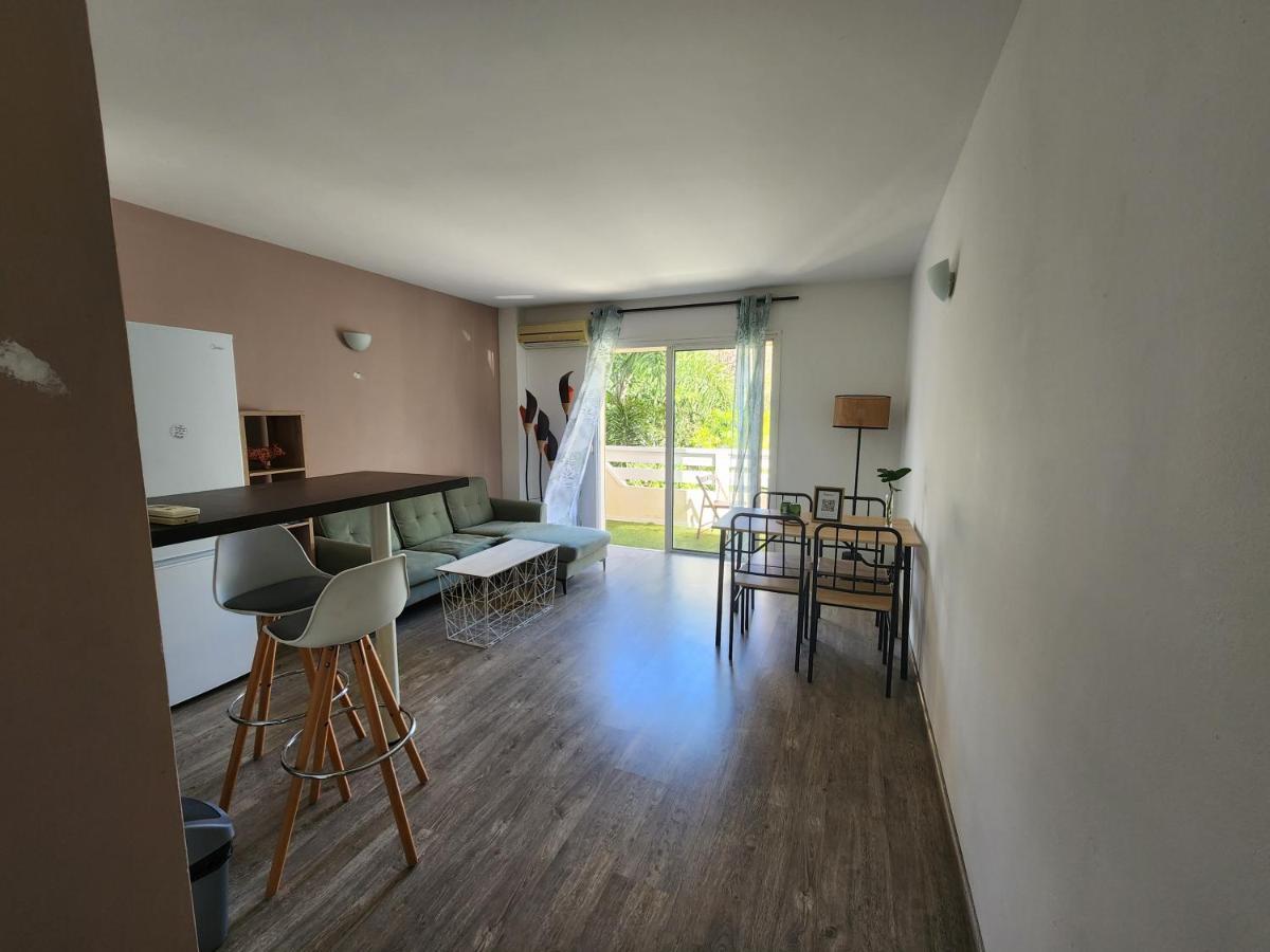 Appartement Cosy En Duplex Avec Jardin Et Cuisine A Trianon Noumea Exterior photo