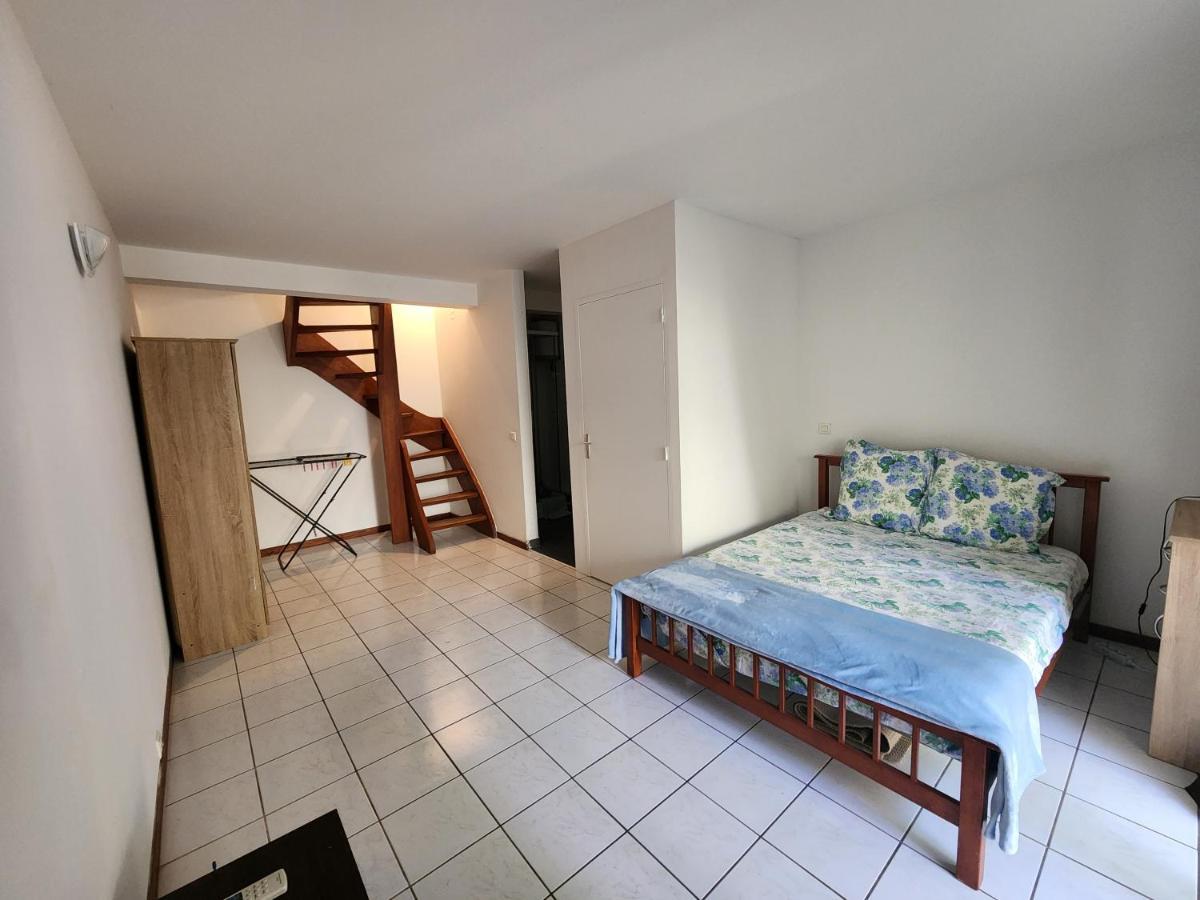 Appartement Cosy En Duplex Avec Jardin Et Cuisine A Trianon Noumea Exterior photo